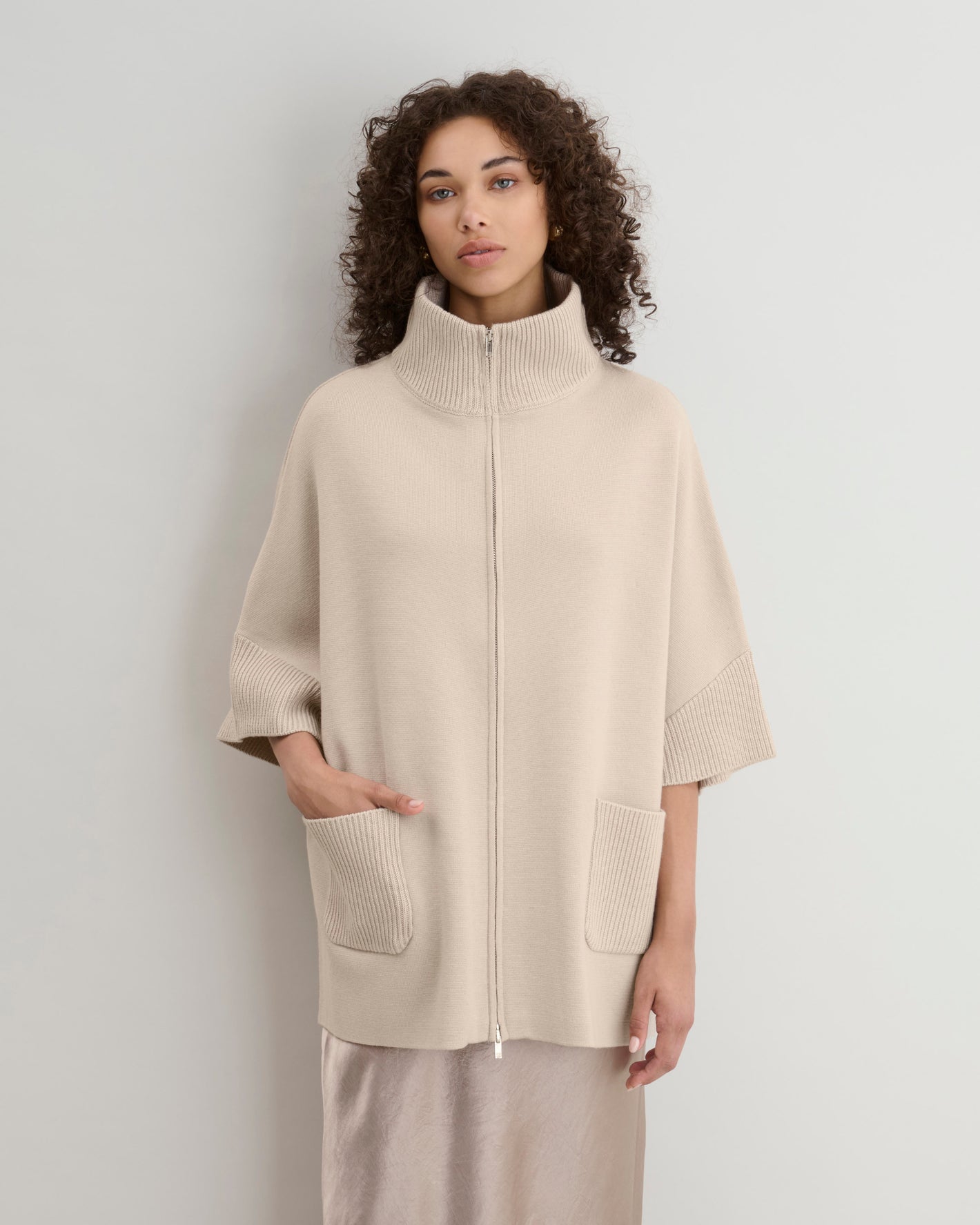 beige