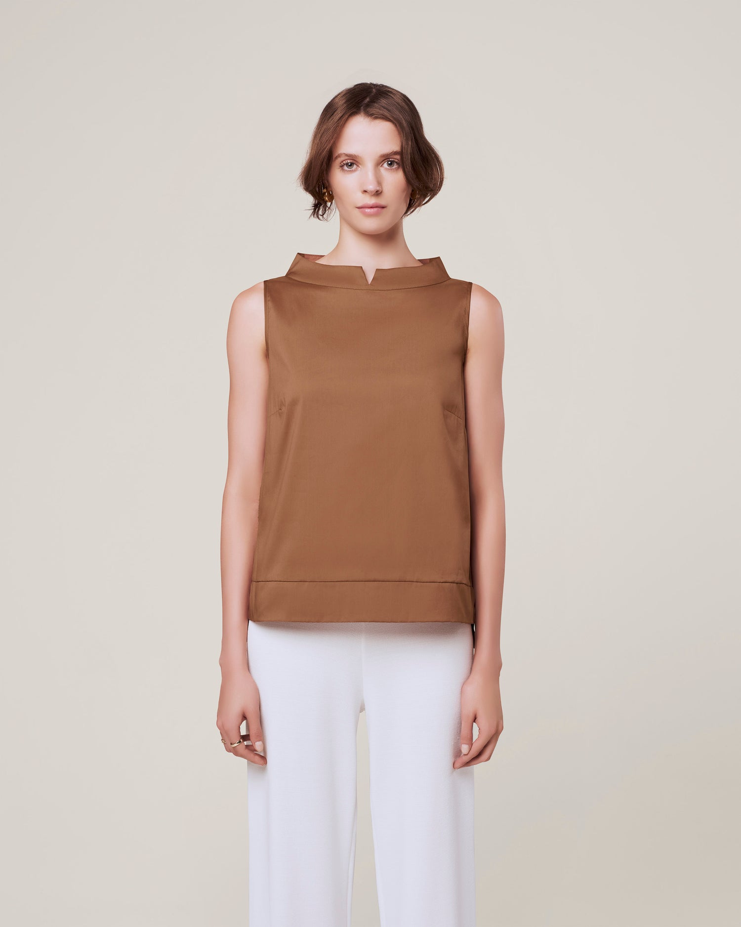 Crater neck tank top