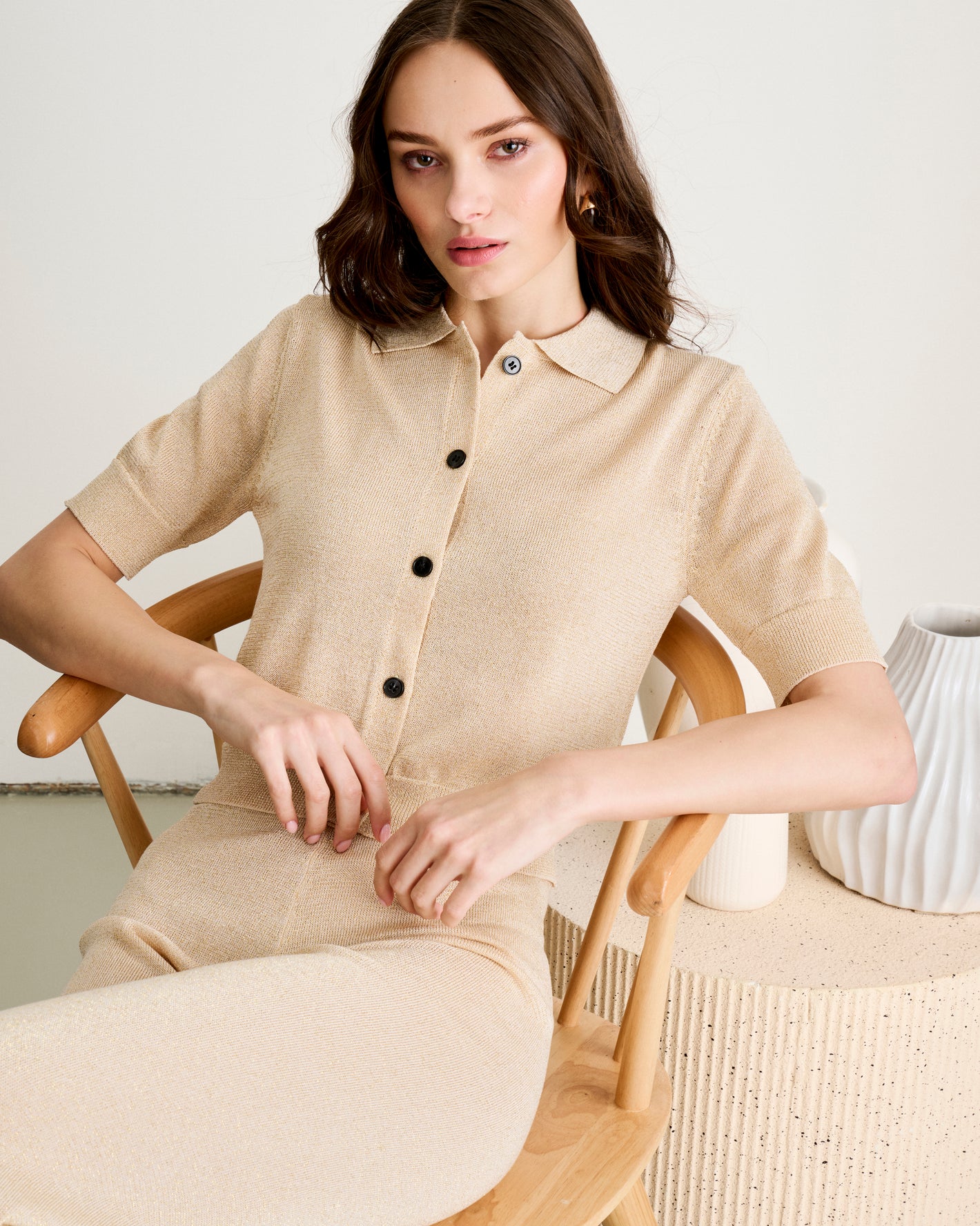 beige