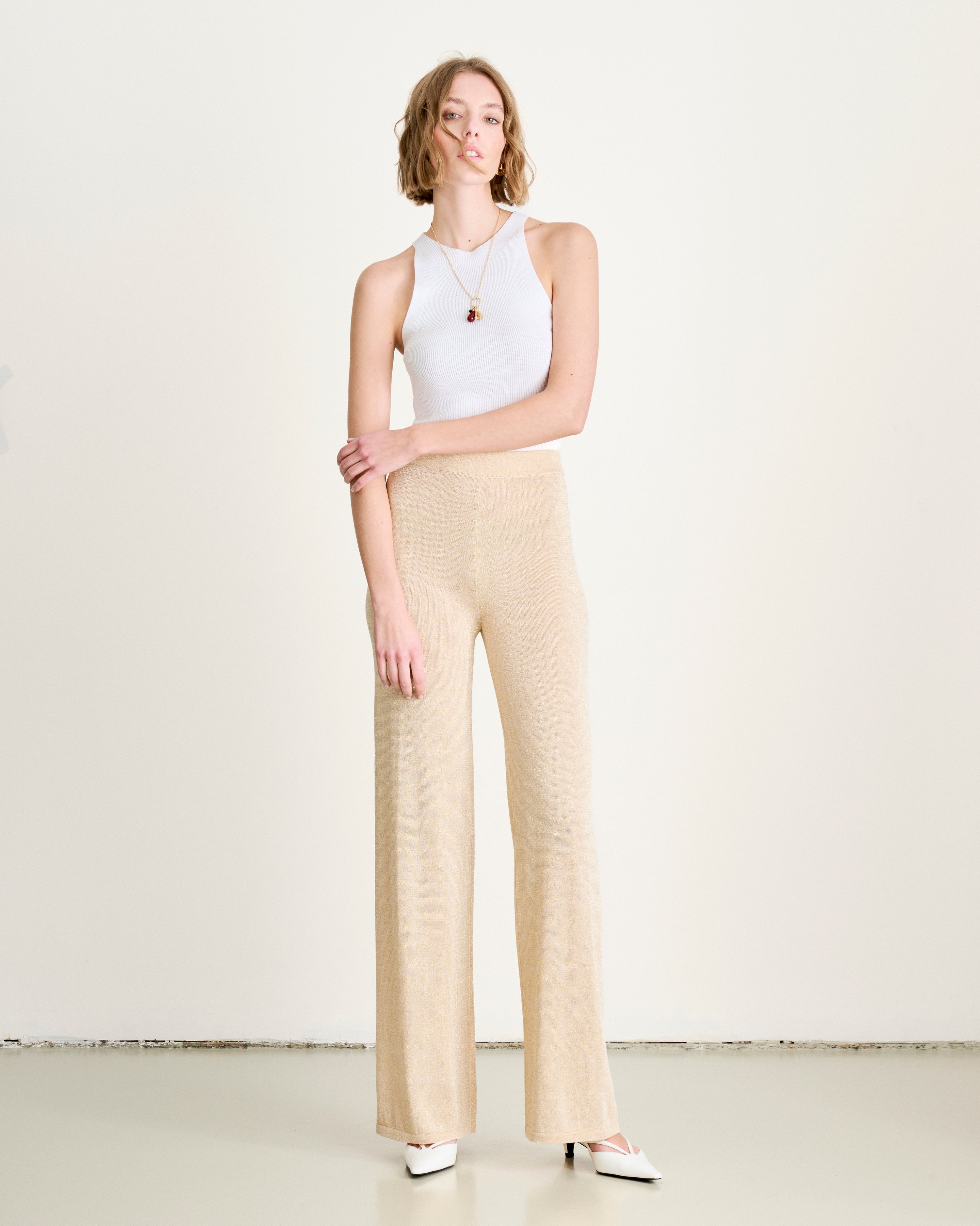 beige
