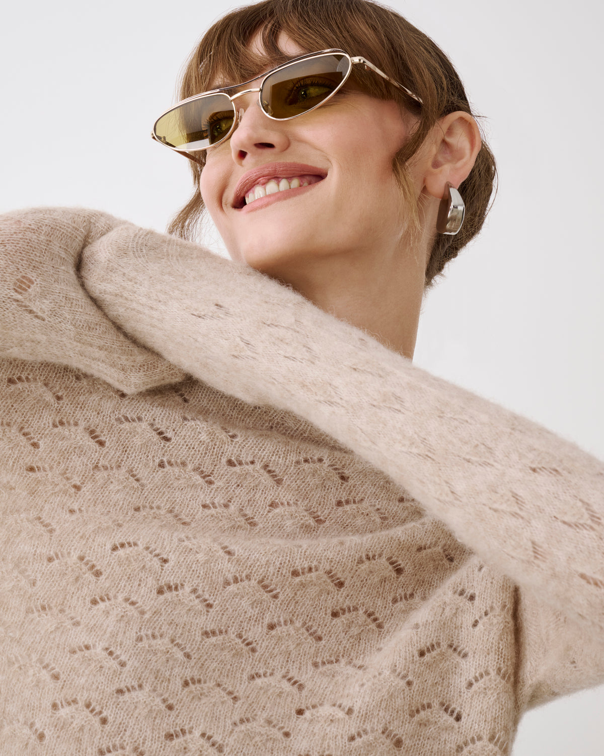 beige